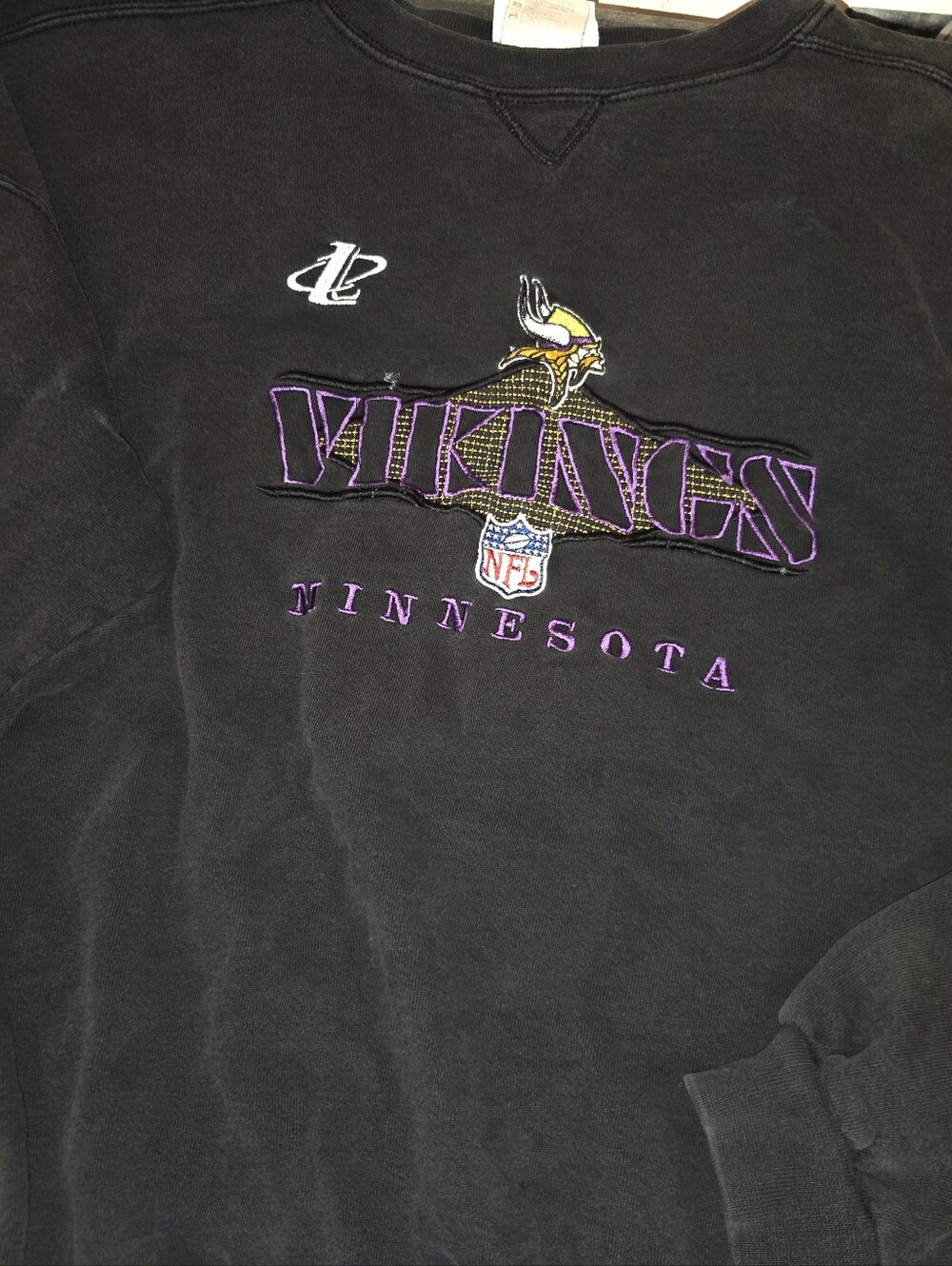 Logo Athletic Minnesota Vikings Black Embroidered Crewneck Sweatshirt Men's 2xl
